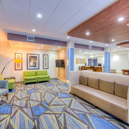 Holiday Inn Express & Suites - Remington By Ihg מראה חיצוני תמונה