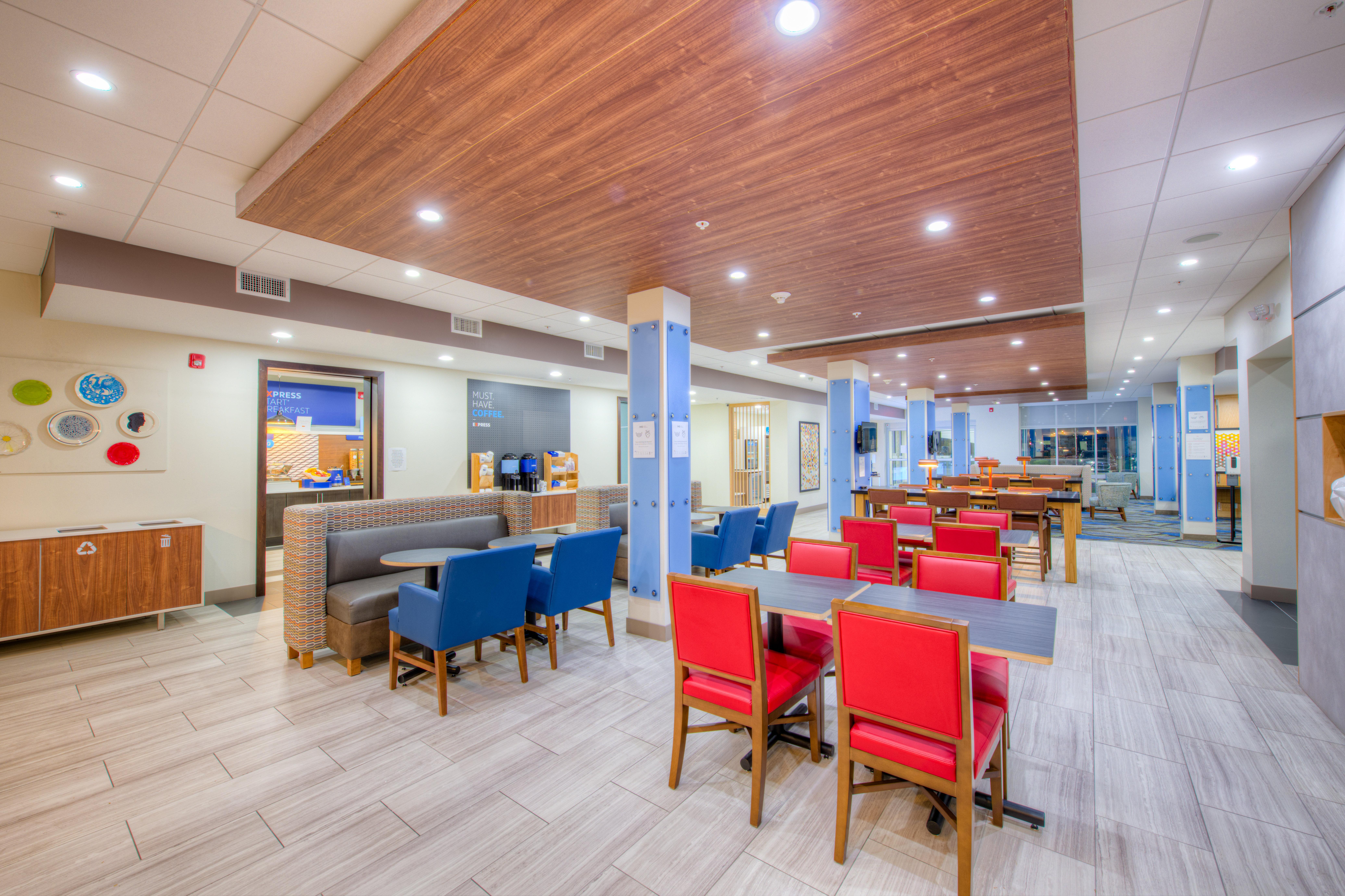 Holiday Inn Express & Suites - Remington By Ihg מראה חיצוני תמונה