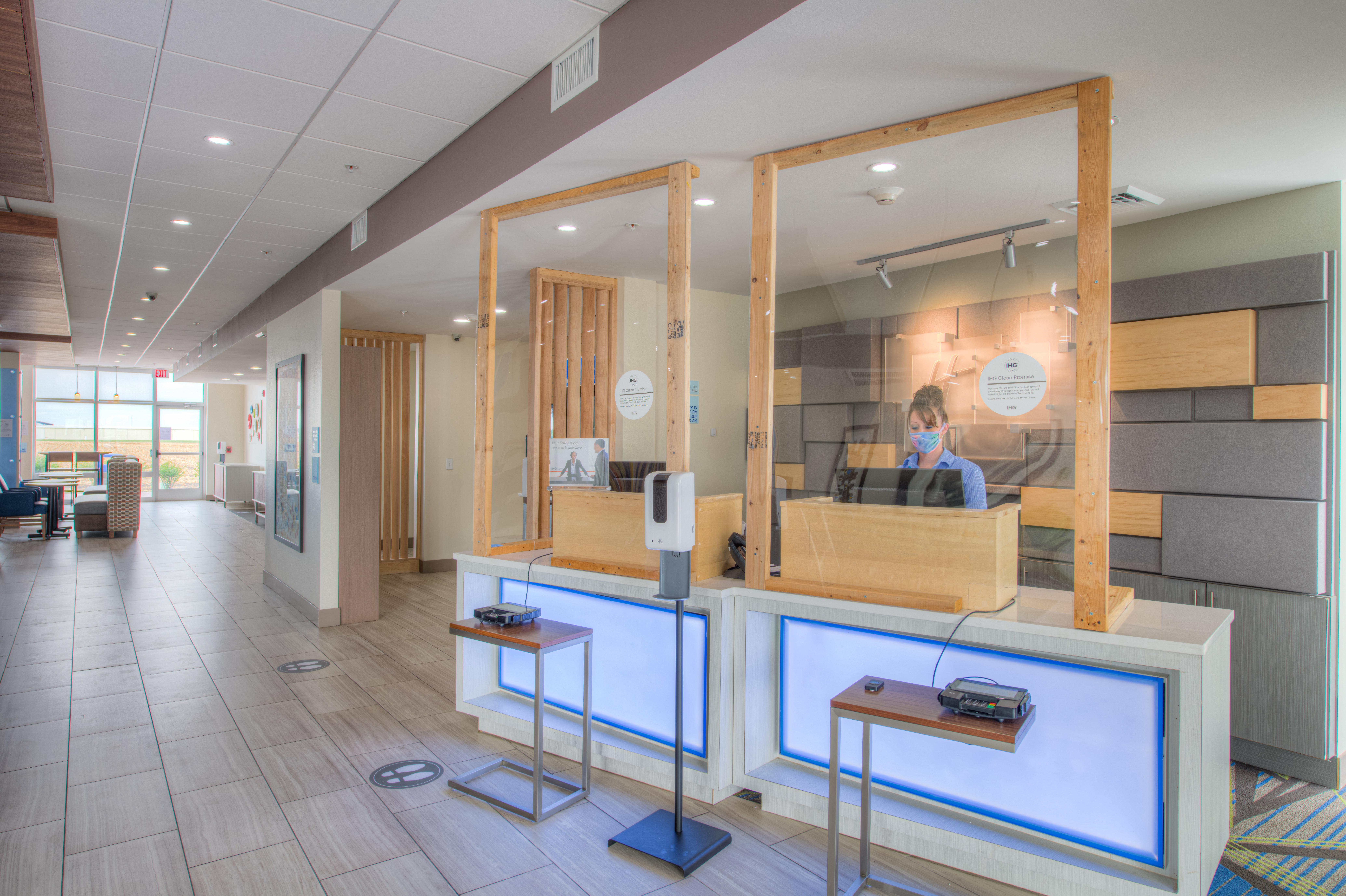 Holiday Inn Express & Suites - Remington By Ihg מראה חיצוני תמונה