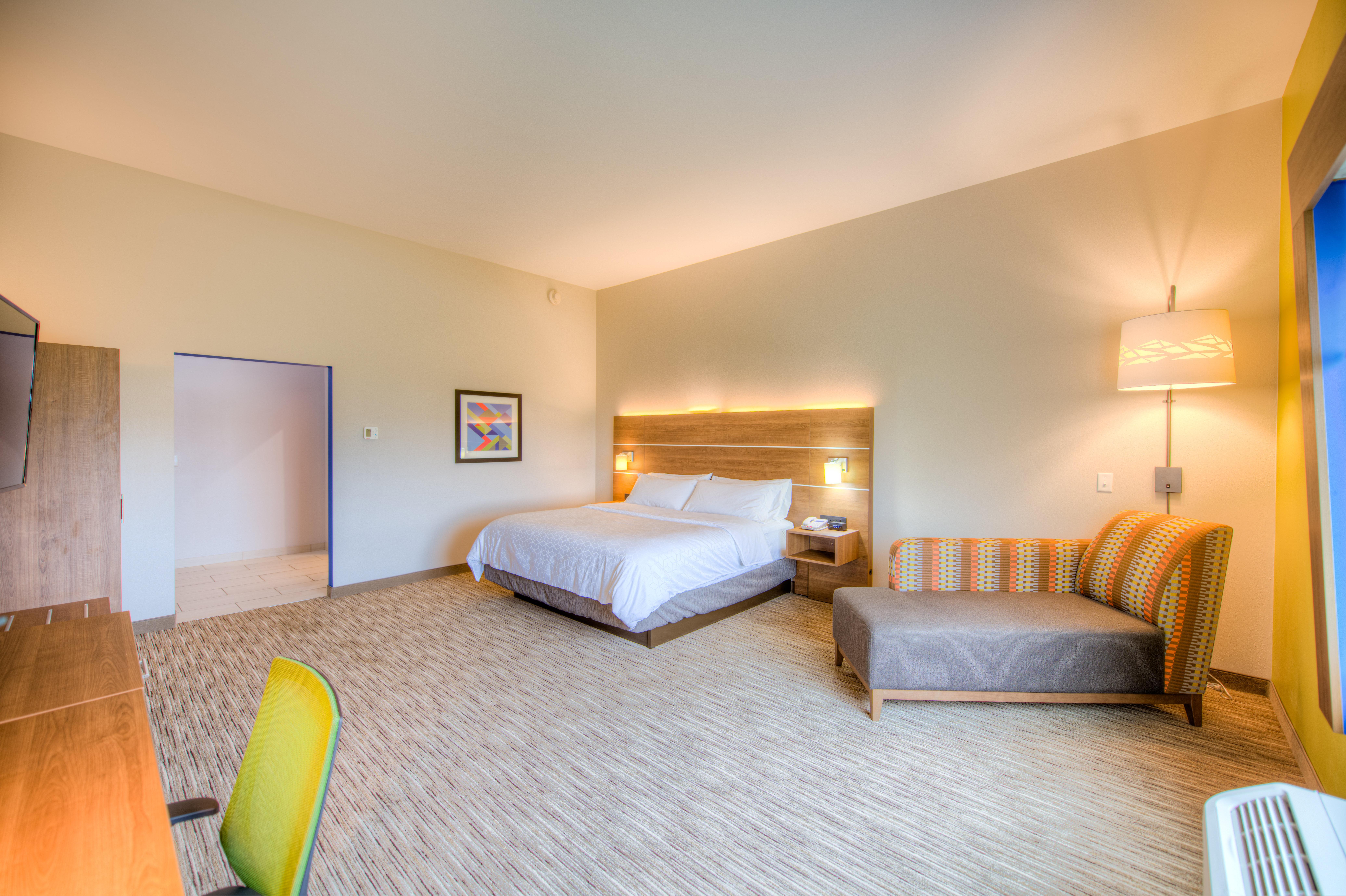 Holiday Inn Express & Suites - Remington By Ihg מראה חיצוני תמונה